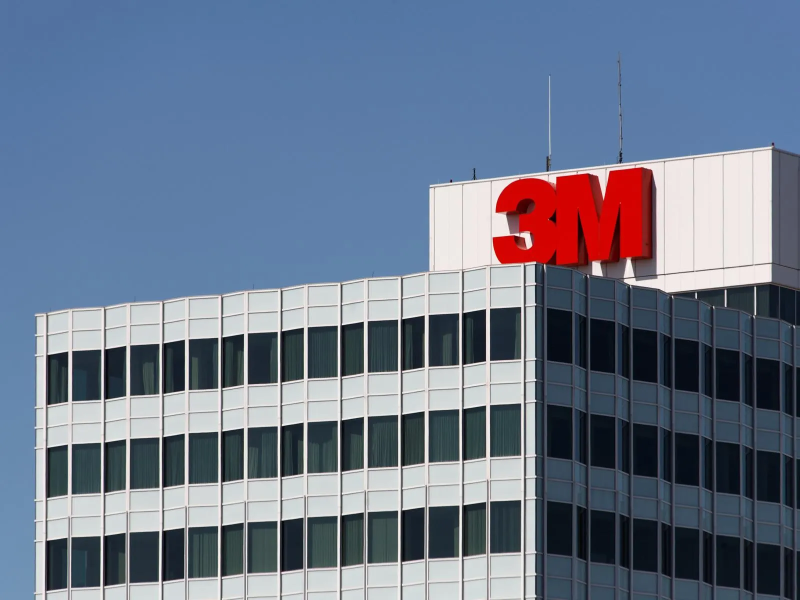 3M Company (MMM): a deep dive into the diversified technology giant 3 3M Company (MMM): a deep dive into the diversified technology giant 3